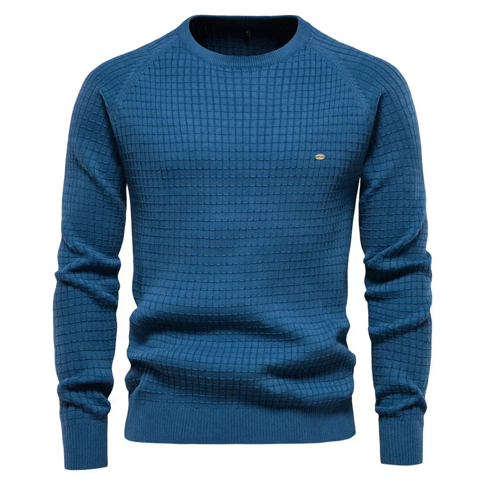 Thalorn TL171 men’s wool sweater with soft knit fabric, offering warmth, comfort, and timeless style for casual or elegant looks.
